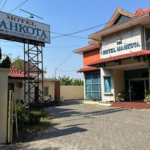 Hotel Mahkota